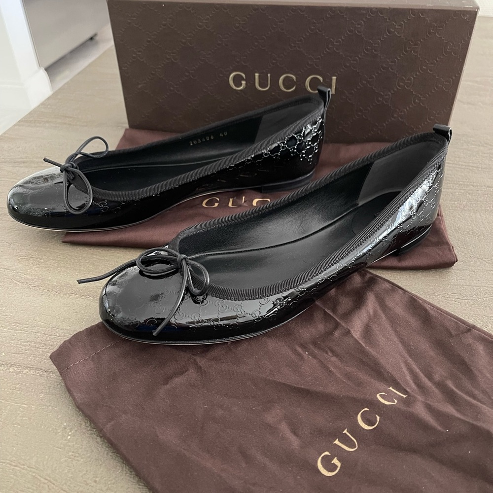 Brand new Gucci Venice black with box